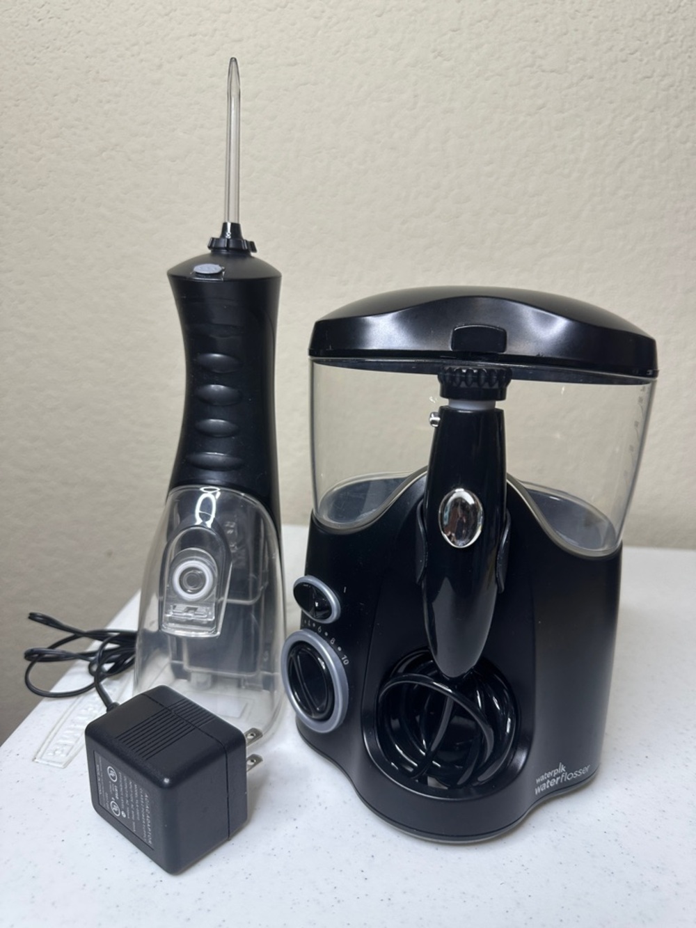 Waterpik Waterflosser - Picture 12 of 12
